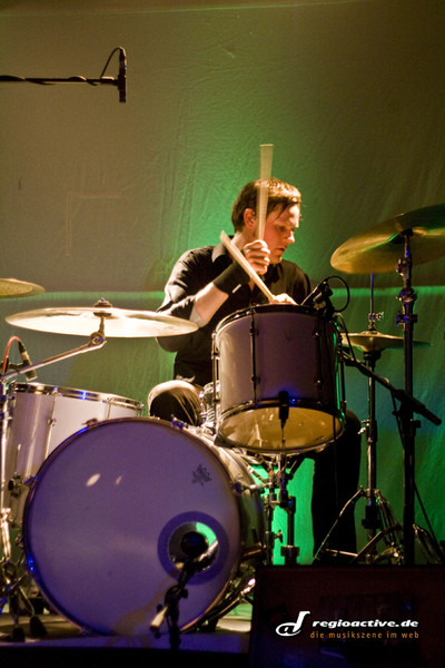 Simon Rass (live im Projekt 7 in Magdeburg, 2009)
Foto: Julian Reinecke