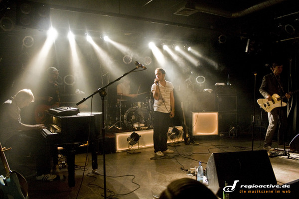 Virginia Jetzt! (live im Hallenbad in Wolfsburg,
2009)
Foto: Julian Reinecke